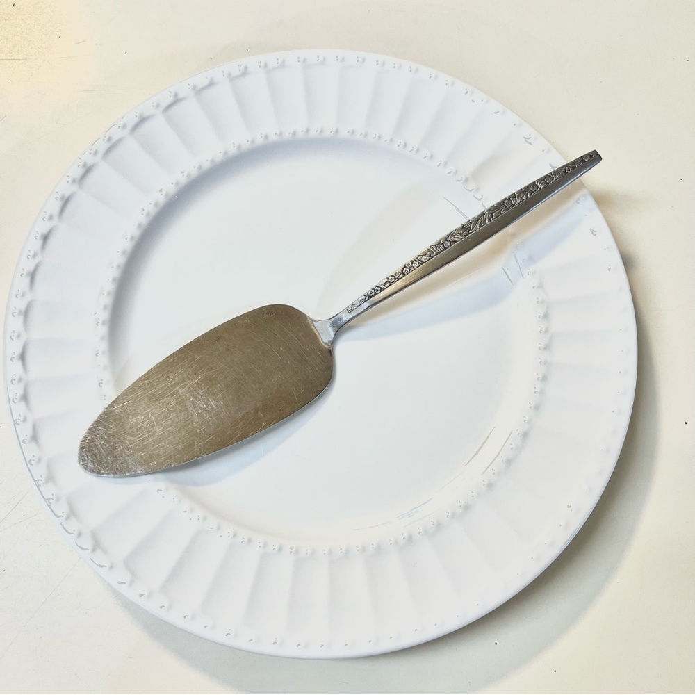 Vintage Coventry Japan JH Bouquet Pattern Flatware Stainless Cake Pie Server